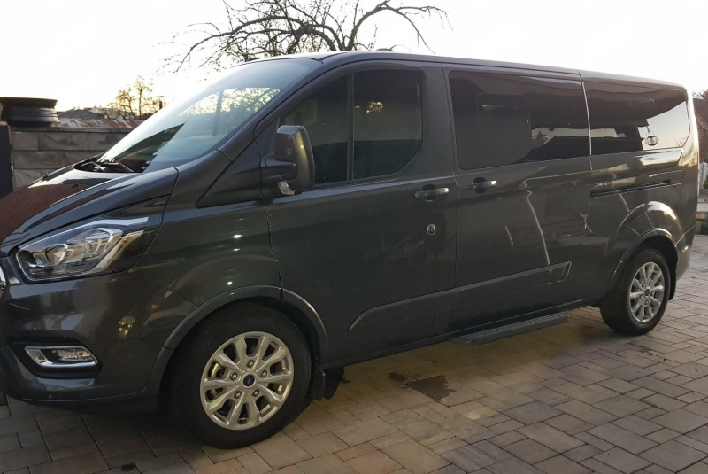 Autobusová doprava / MINIBUS FORD TOURNEO CUSTOM - foto Autobusová doprava / MINIBUS FORD TOURNEO CUSTOM - foto